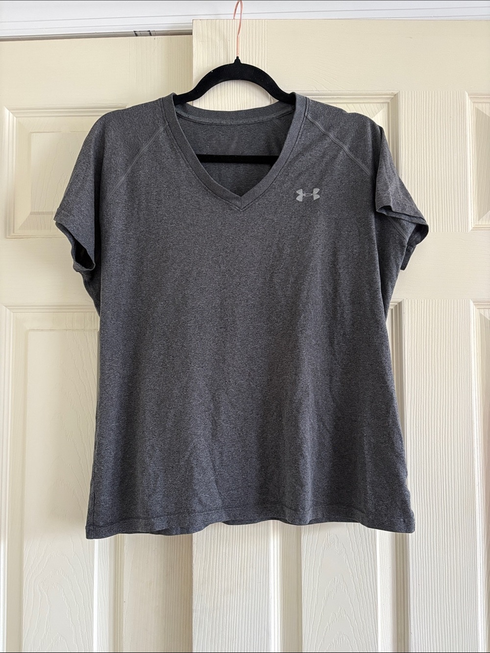Under Armour Women’s Charcoal V-Neck Short Sleeve Performance Tee